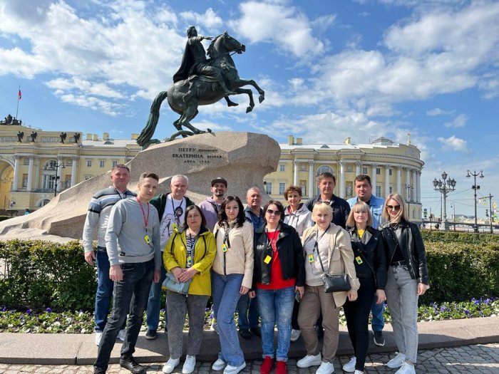 Сотрудники «Павловской нивы» посетили с экскурсией Санкт-Петербург