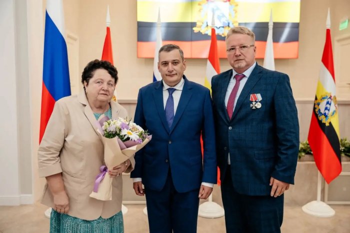 Медалью «Мать героя» награждена мама заместителя директора по животноводству «Павловской нивы» Александра Горенкова