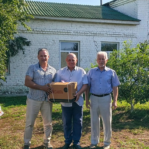 От поля до склада: лучшие сотрудники «Апротека» получили заслуженные награды ко дню рождения агрохолдинга